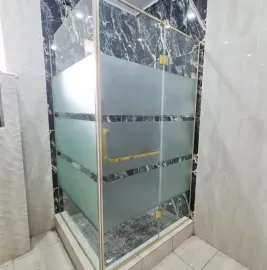 აბაზანის შემინვა