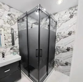 აბაზანის შემინვა