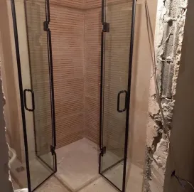 აბაზანის შემინვა