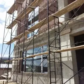 მოძრავი ხარაჩო და დანგრატები