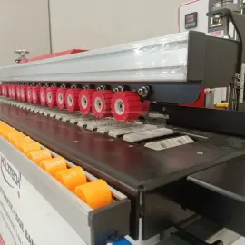 ლამინატის საკრომკი სალენტი დანადგარი