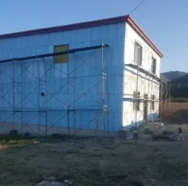 ხელოსანი ფასადის მოპირკეთება თბოიზოლაცია დათბუნება ქვაბამბა იქსპიესი xps პენოპლასტი პენოპლექსი მიუნხენი ესპანკა ფასადი