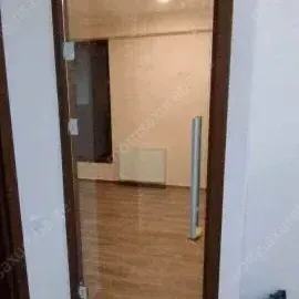 შუშის კარის რეგულირება