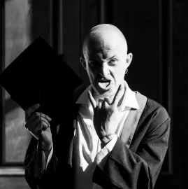 ფოტო და ვიდეო კონტენტის შექმნა კომერციული, კორპორატიული და პერსონალური პროექტებისთვის