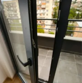 მეტალოპლასტმასისა და ალუმინის კარ ფანჯარა / ვიტრაჟები / სლაიდები