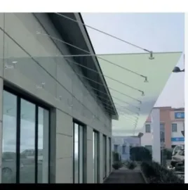  შუშის მოაჯირები / საშხაპე კაბინები