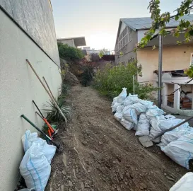 ხეების მოჭრა / ეზოების გასუფთავება / სამშენებლო ნარჩენების გატანა / ავეჯის გადაზიდვა / დემონტაჟი