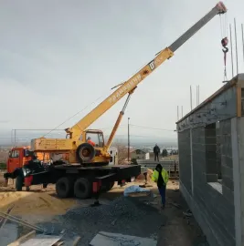 ქირავდება 25 ტონიანი ამწე