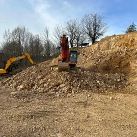 ქირავდება ექსკავატორი