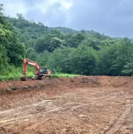 ქირავდება ექსკავატორი ოპერატორით