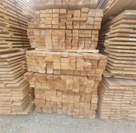 ფიჭვის ხის მასალა