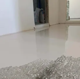 თვითსწორებადი იატაკი