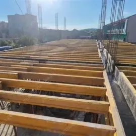 მშენებელი