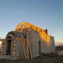 მშენებელი