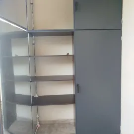 კარ ფანჯარა მეტალის