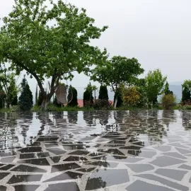 ნატეხი ქვის დაგება 