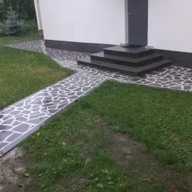 ნატეხი ქვის დაგება 