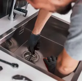სანტექნიკი