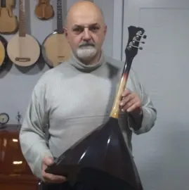 გიტარების აღდგენა–რესტავრაცია
