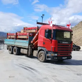 სატვირთო ამწე კრანი მანიპულატორი ჰაიაპი 
