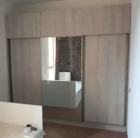 ვამზადებ ავეჯს