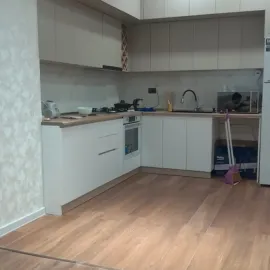 ვამზადებ ავეჯს