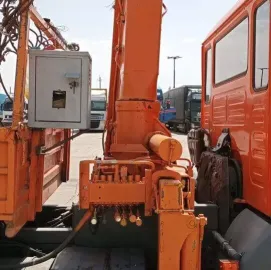 თვითმცლელი ავტომობილი + ამწე
