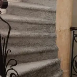 კიბის მოპირკეთება