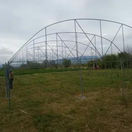 სენდვიჩ პანელები, სათბური, სახურავის გადახურვა