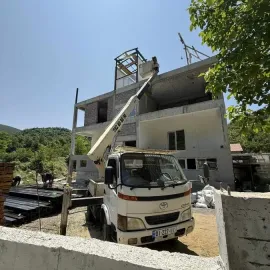 ქირავდება ამწე-კალათა
