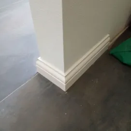 MDF  პლინტუსის შეღებვა