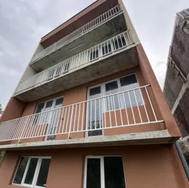 იყიდება გლდანში ახალი აშენებული 4 სართულიანი საკუთარი სახლი,