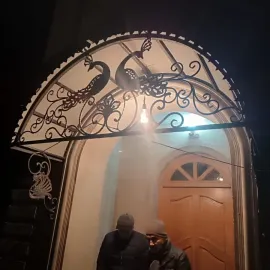 ალუმინის მეტალო-პლასტმასის და რკინის კარების დაყენება