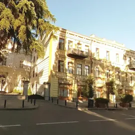 ქირავდება საოფისე კომერციული ფართი, სოლოლაკში ათონელის ქუჩაზე, 