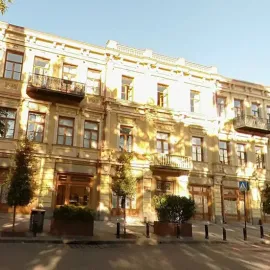ქირავდება საოფისე კომერციული ფართი, სოლოლაკში ათონელის ქუჩაზე, 