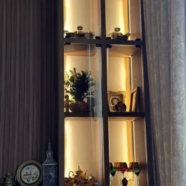 შუშის ავეჯი , შუშის მაგიდები, დახლები,  სტენდები  