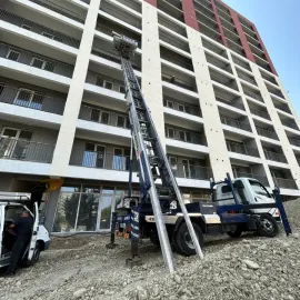 ამწე ლიფტის მომსახურება