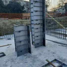 ხარაჩოები და დანგრატები გაქირავებით