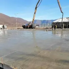 ბეტონის სამრეწველო იატაკის დასხმა-მოპირიალება
