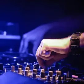 დჯ გამოძახებით
