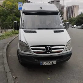 მიკროავტობუსით მომსახურება