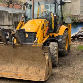 ქირავდება