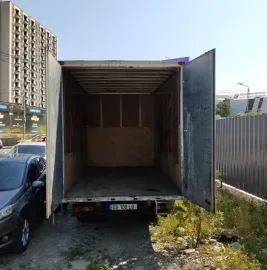 ქირავდება სატვირთო მძღოლით