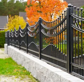 ღობეების მშენებლობა