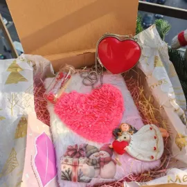 სასაჩუქრე ყუთების მრავალფეროვანი არჩევანი