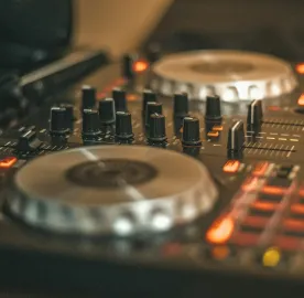 DJ მომსახურება